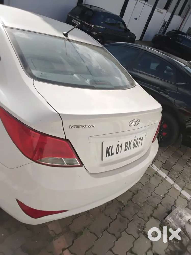Hyundai Verna, Lady Driven, 40000 Kms