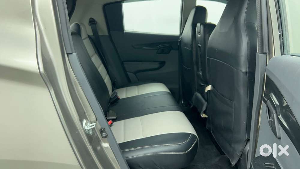 Mahindra Kuv100 Nxt 1.2 K4 Plus Diesel 6 Str, 2017, Petrol