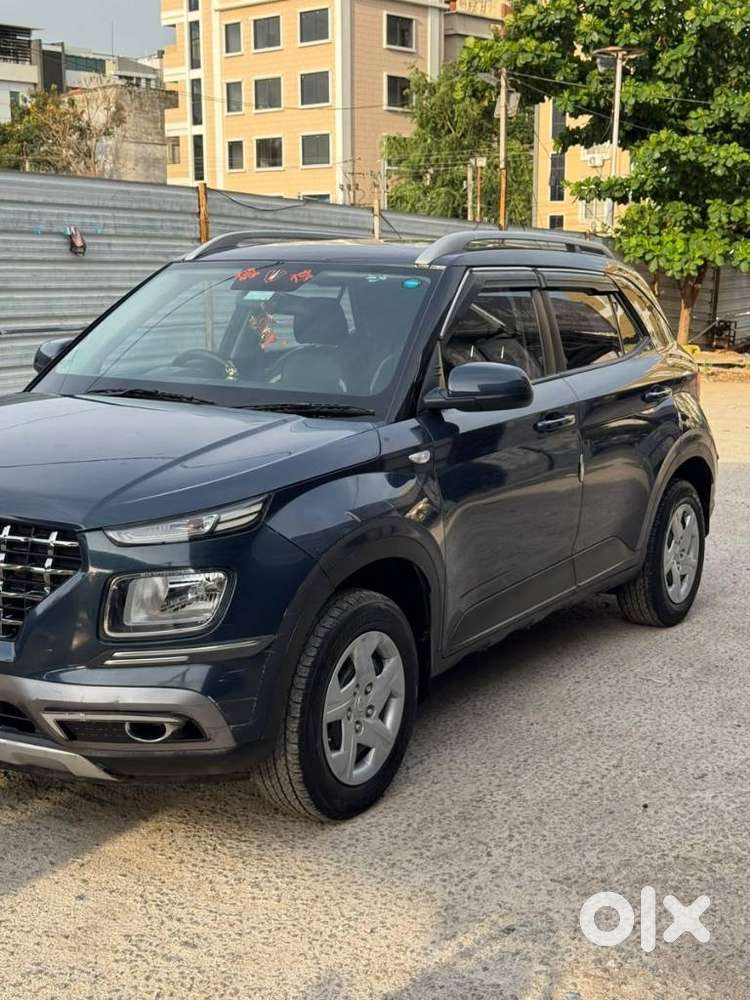 Hyundai Venue S Turbo Dct, 2019, Petrol