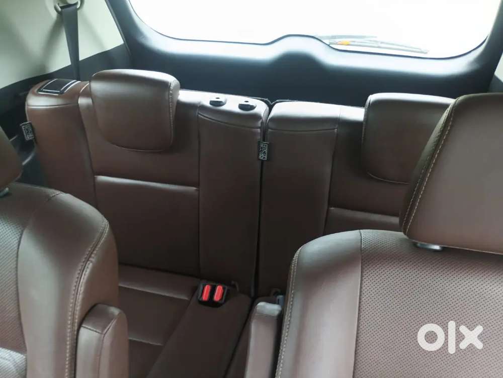Toyota Innova Hycross 2024 With Mileage