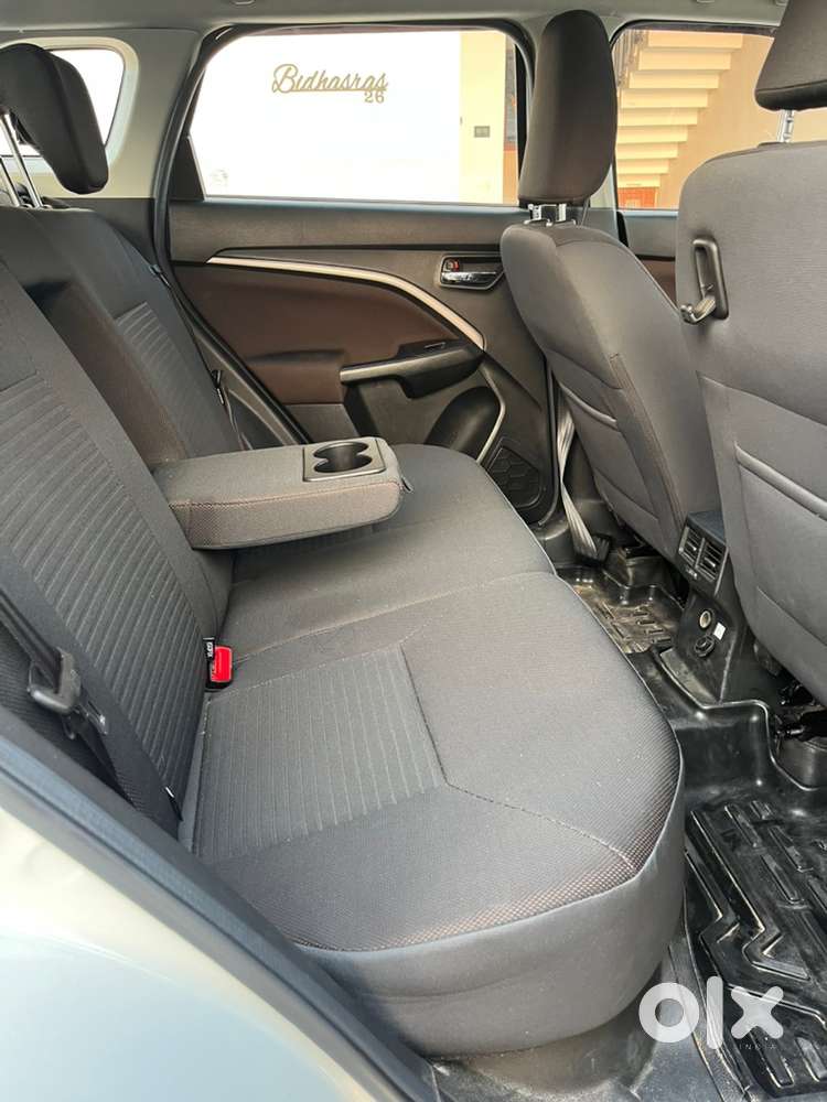 Maruti Suzuki Brezza 2025 Petrol Km