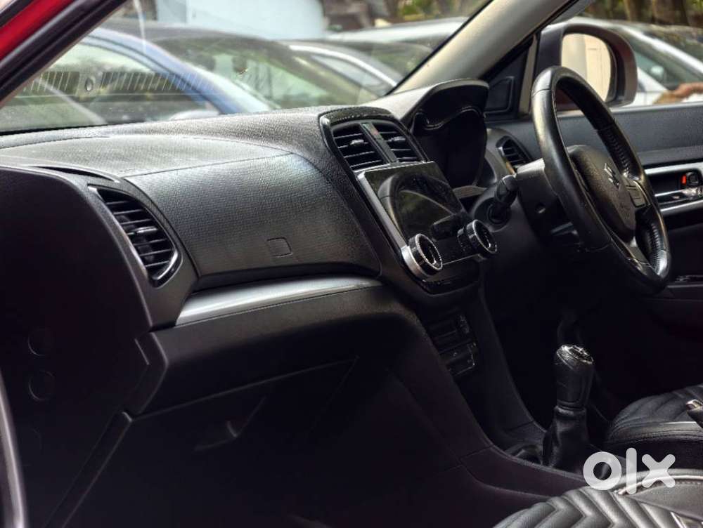 Maruti Suzuki Brezza 1.5 Zxi Plus Smart Hybrid, 2021, Petrol