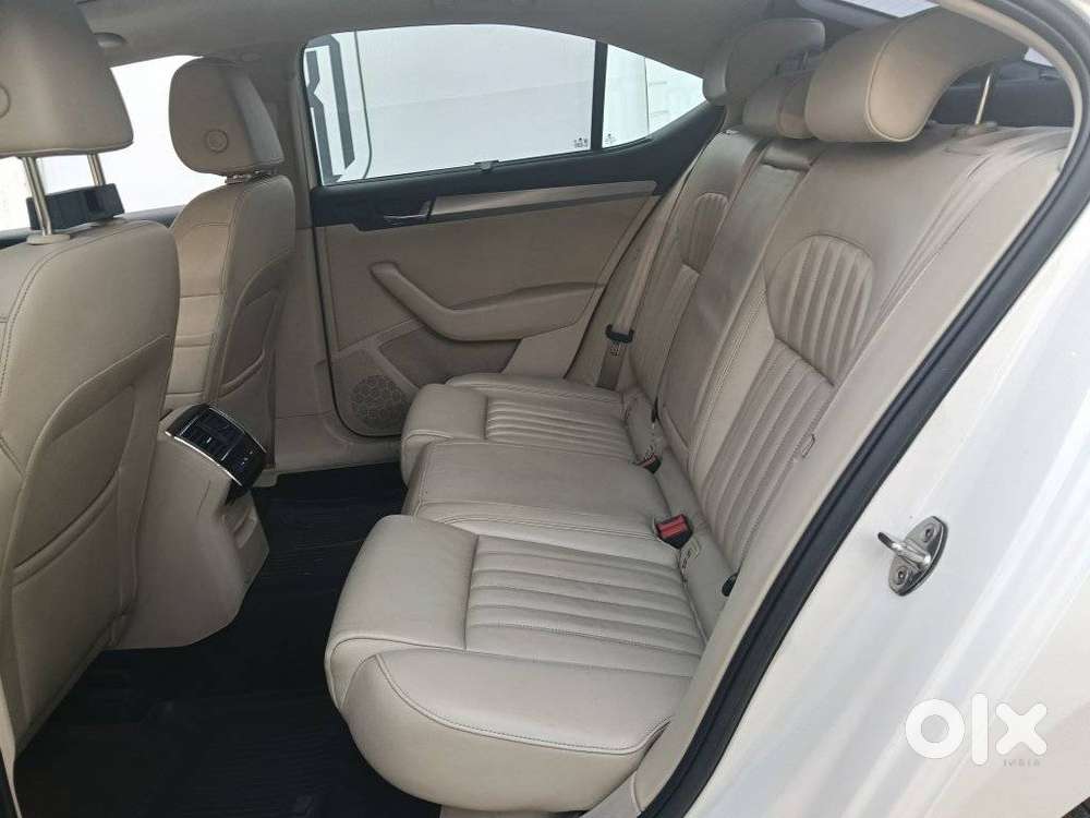 Skoda Superb Style 1.8, 2018, Petrol