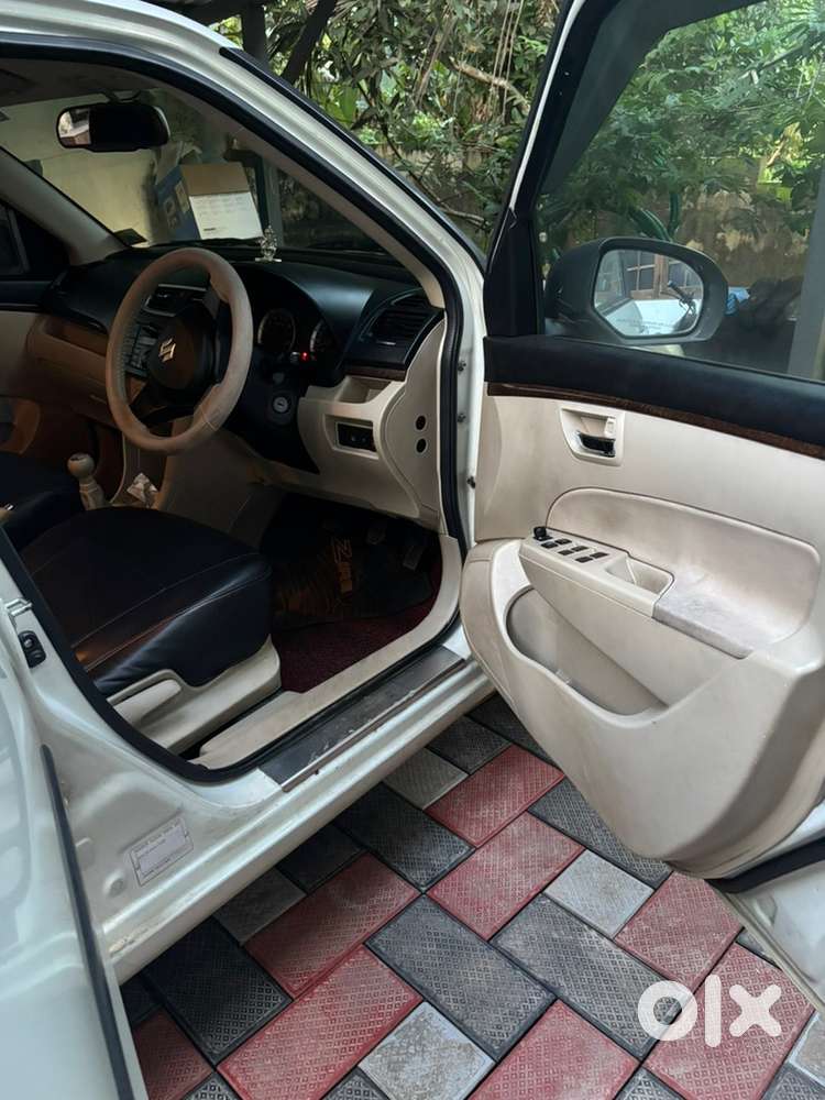 Maruti Dzire Petrol 2012
