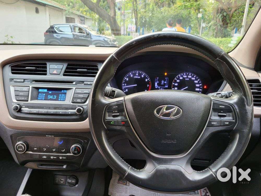 Hyundai Elite I20 Sportz (o) 1.2, 2015, Petrol