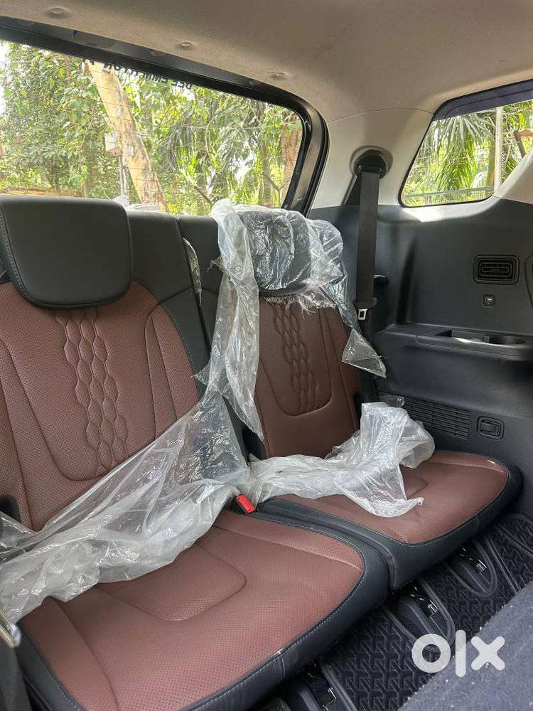Hyundai Alcazar 2.0 Signature (o) Petrol At 7 Str, 2022, Petrol