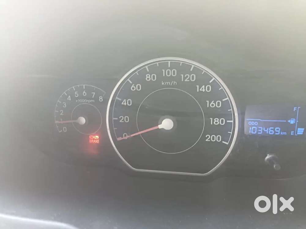 Hyundai I10 (silver)