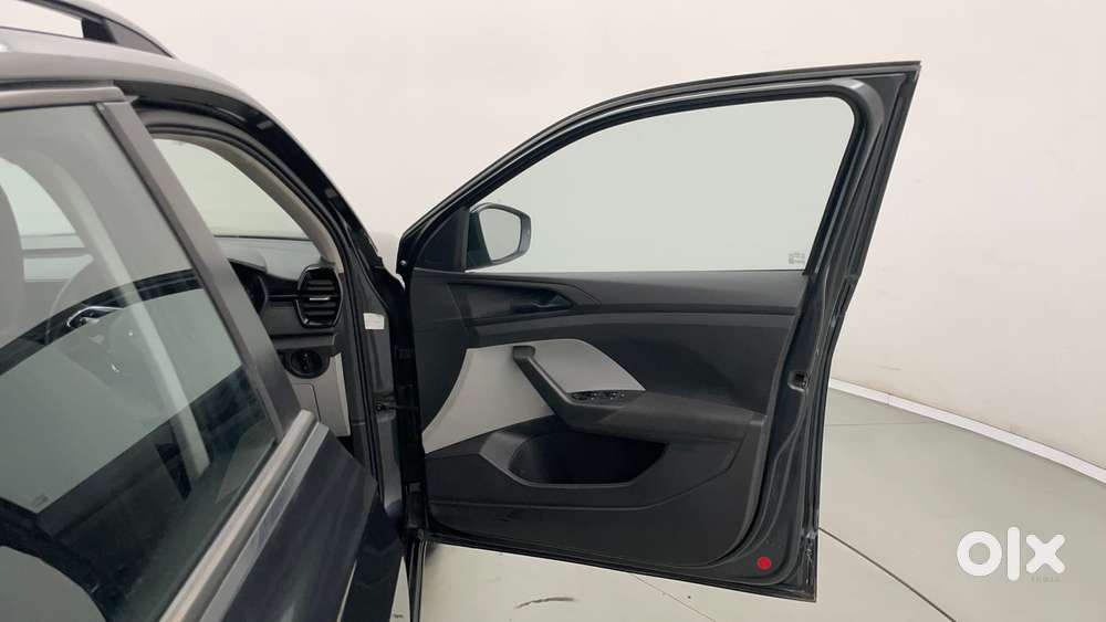 Skoda Kushaq Active 1.0 Tsi Mt, 2022, Petrol