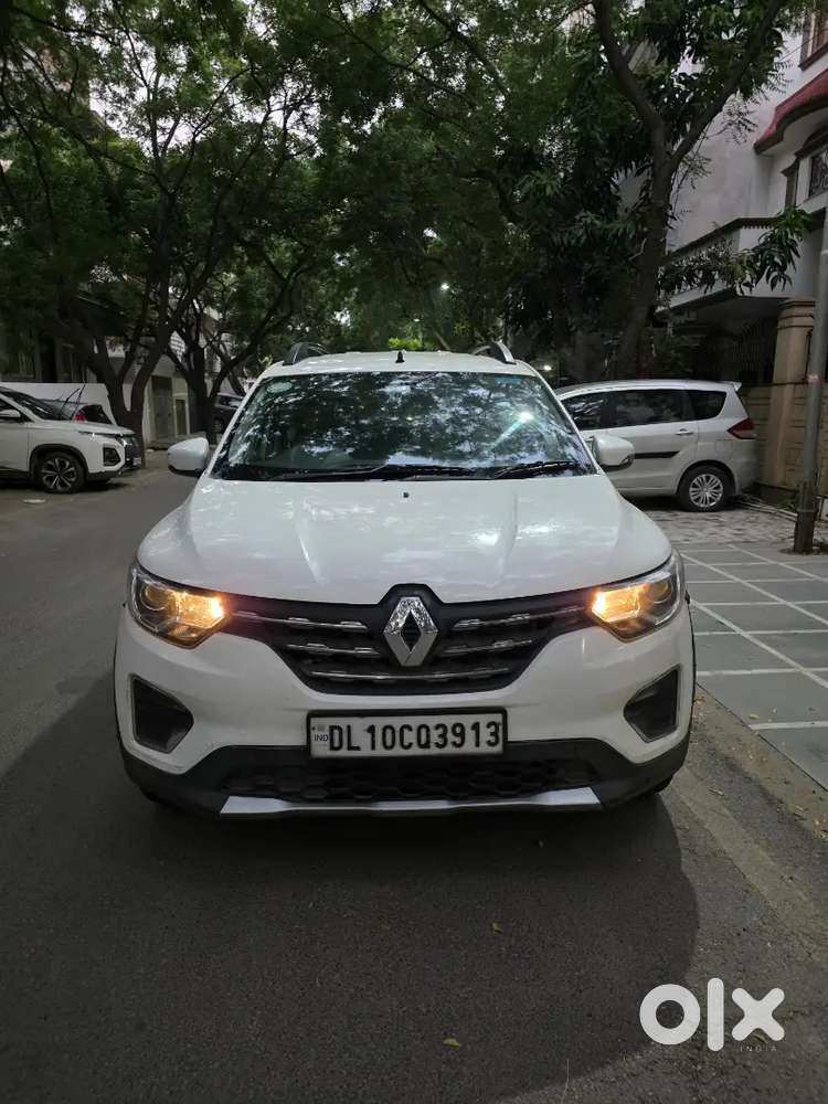 Renault Triber Rxz Top Model Manual 2021 In Almost New Condition
