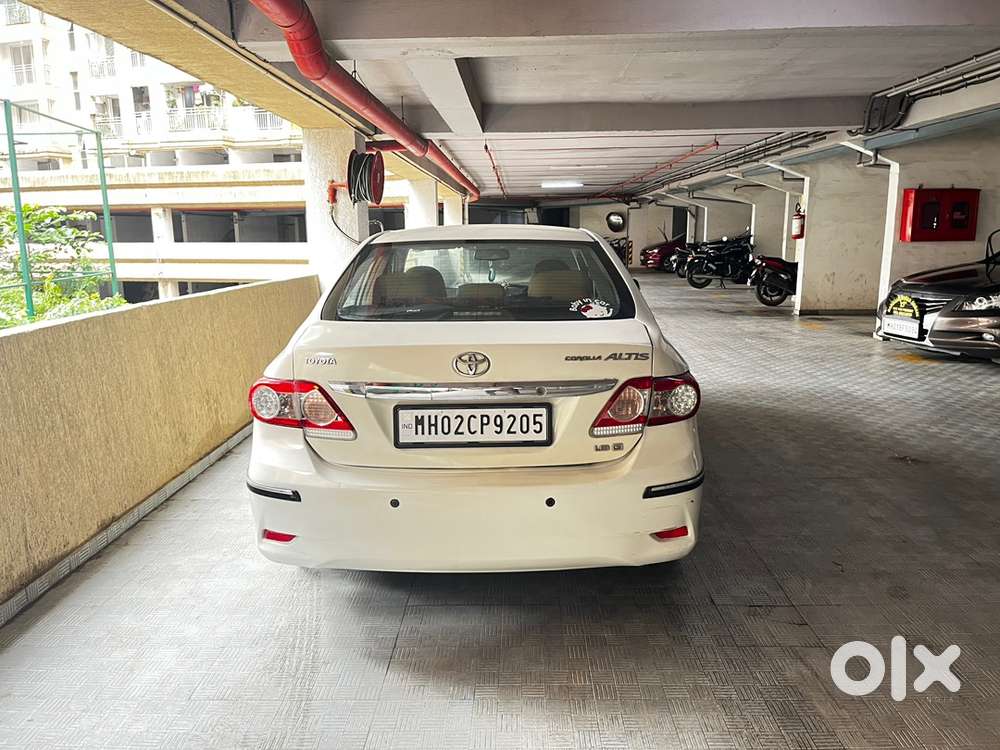 Toyota Corolla Altis 2012