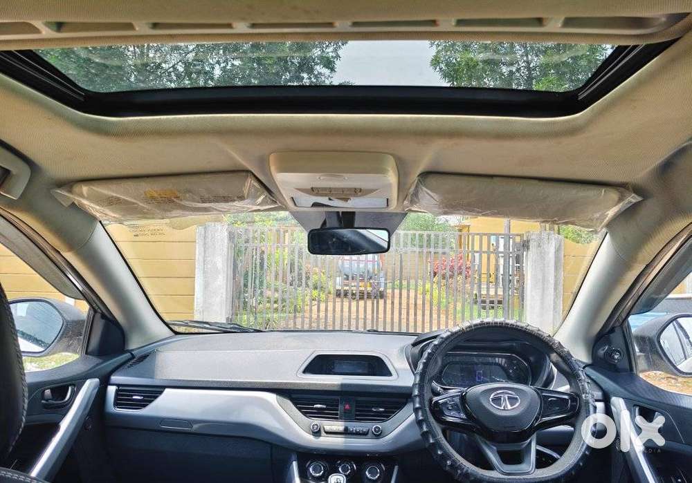 Tata Nexon 1.5 Revotorq Xm (s), 2022, Petrol