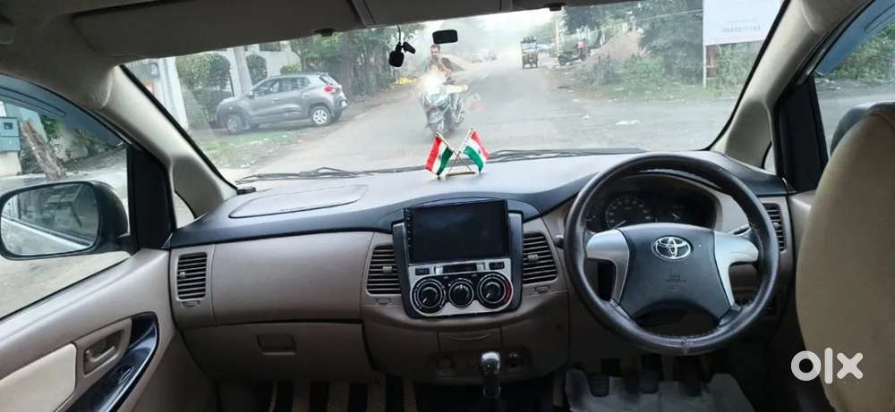 Toyota Innova 2.5 G (diesel) 8 Seater Bs Iv, 2016, Diesel