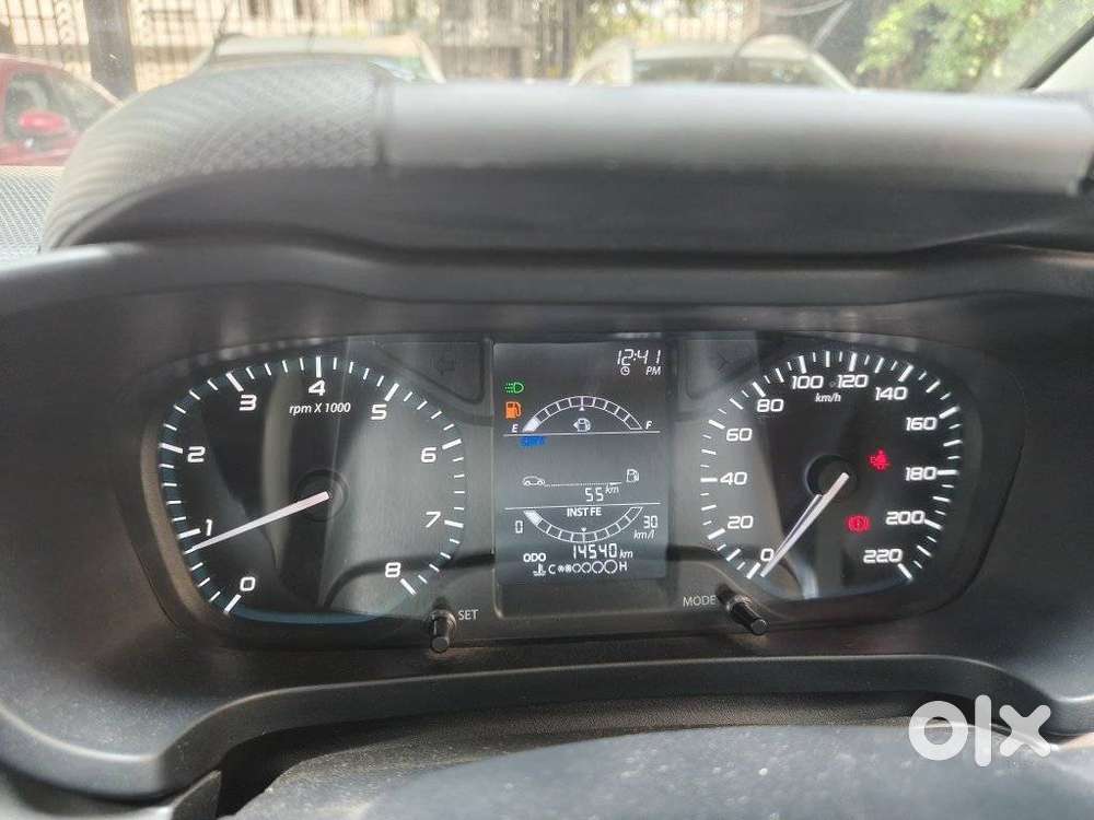 Tata Altroz 1.2 Xt, 2024, Petrol