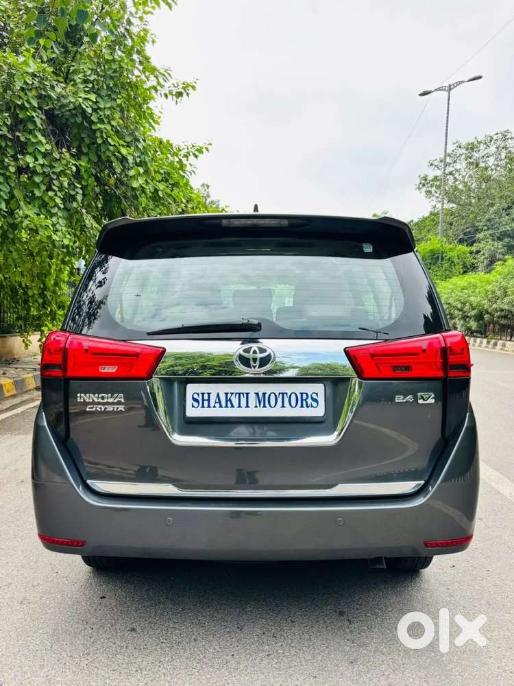 Toyota Innova Crysta 2.4 V 7 Str, 2017, Diesel