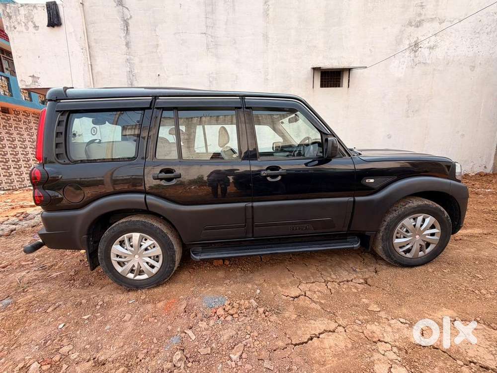 Mahindra Scorpio Classic 2023