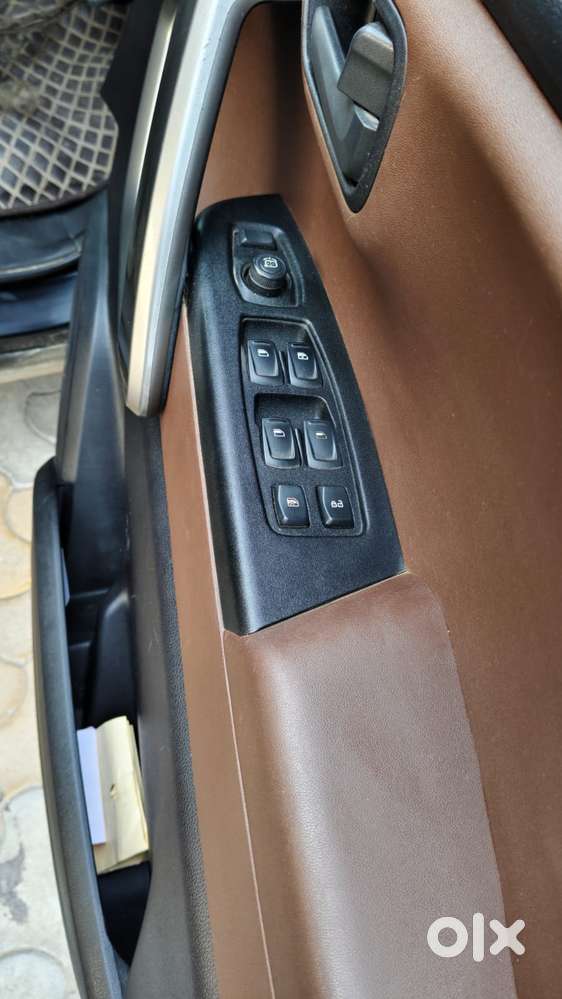 Mahindra Scorpio N Z6 Petrol Mt 7 Str, 2024, Diesel