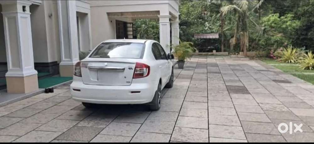 Maruti Suzuki Sx4 Vxi Bsiv, 2009, Petrol