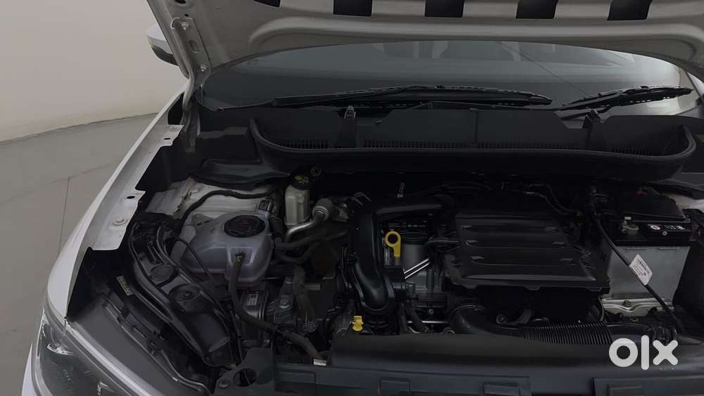 Volkswagen Taigun Topline 1.0 Tsi At (electric Seats), 2022, Petrol