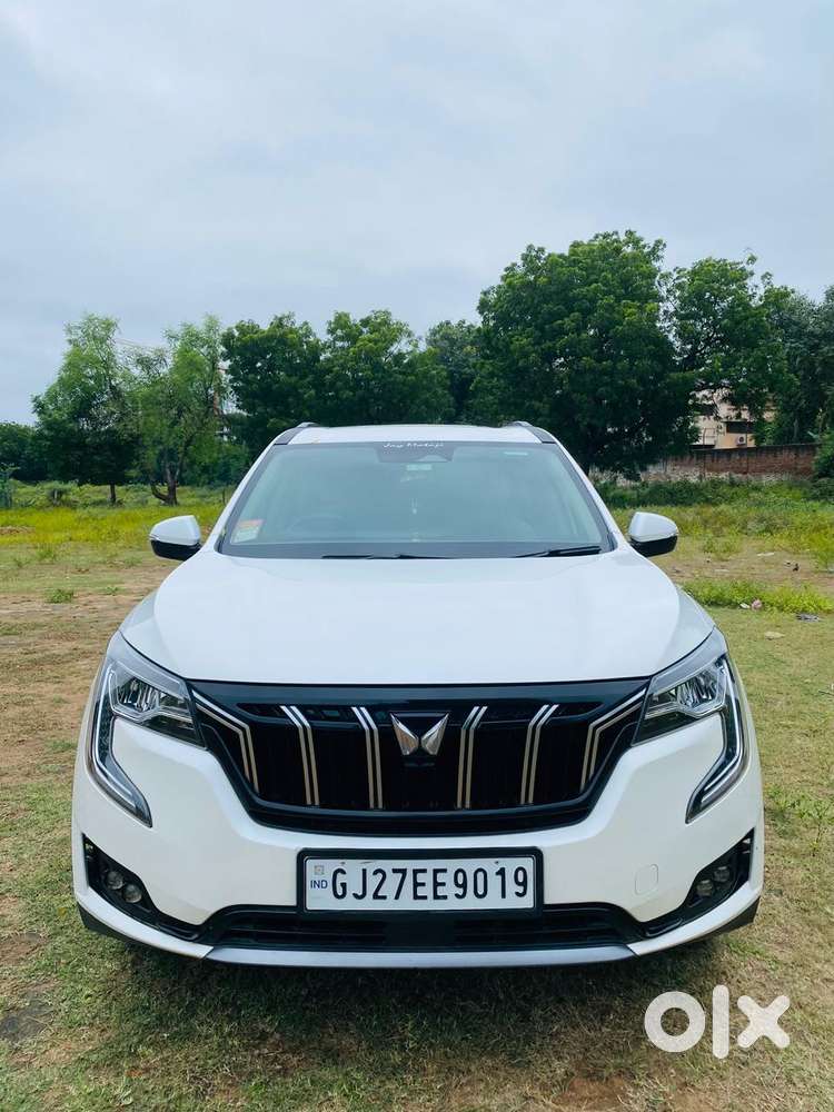 Mahindra Xuv700 2.0 Ax 7 Petrol Mt Str, 2024, Petrol