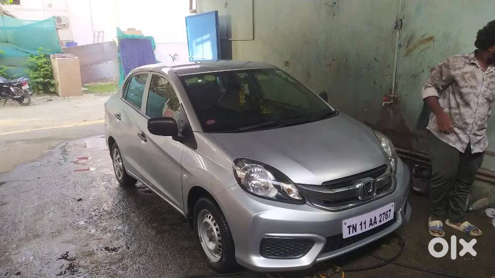 Well Maintained, Company Serviced, Fuel Efficiency 25km/ltr.