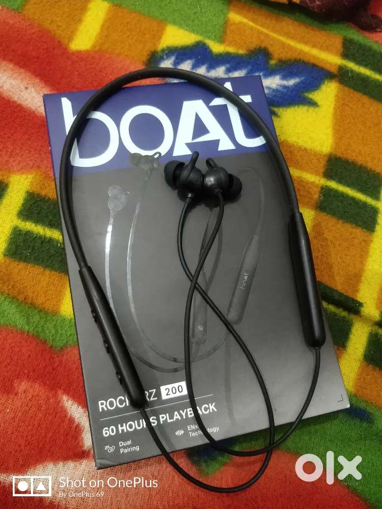 Boat rockerz 200 brand new