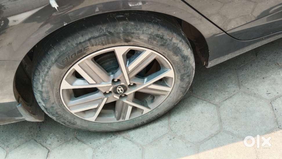 Hyundai Verna 1.5 Sx (o) Ivt, 2023, Petrol