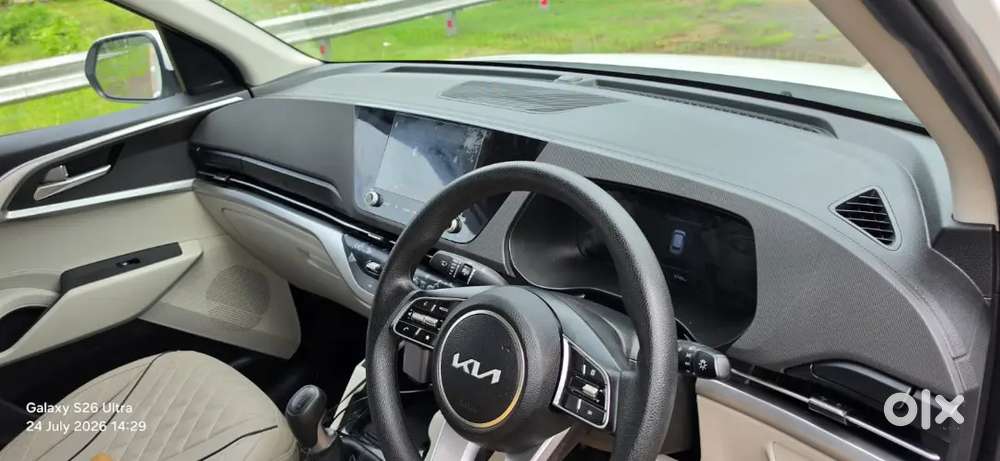 Kia Carens 1.4 Prestige 2024