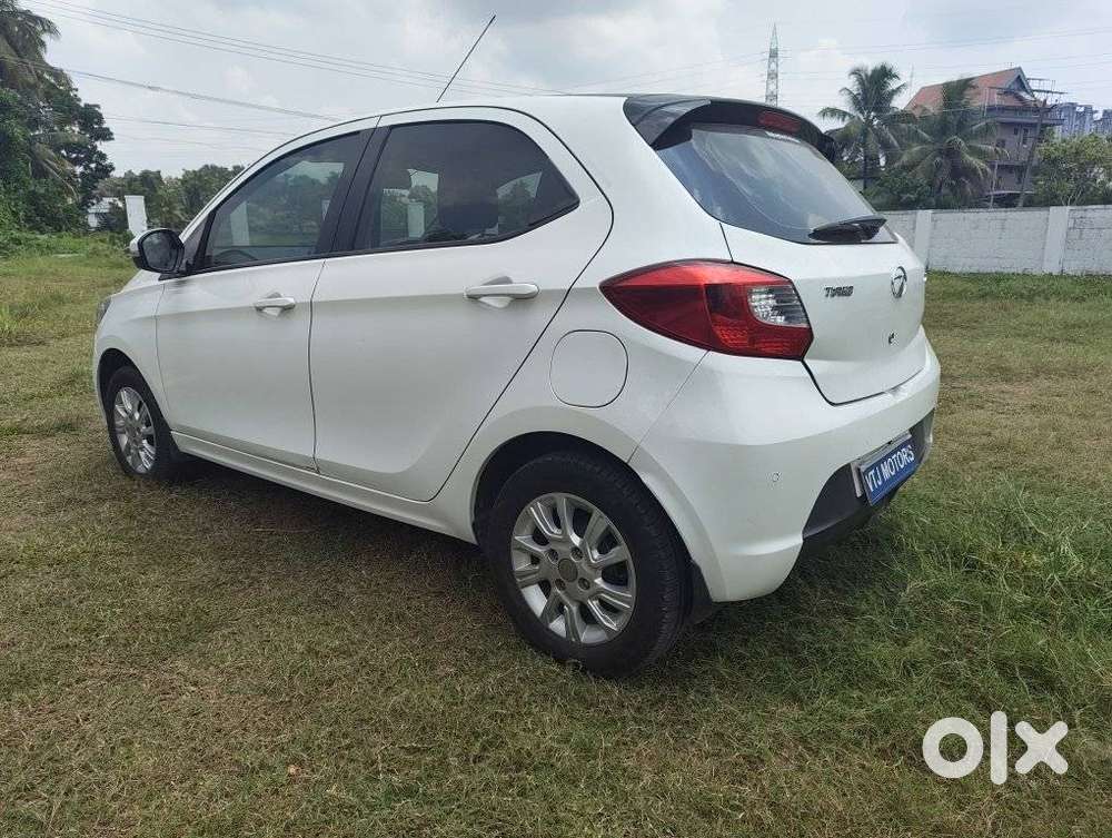 Tata Tiago 1.2 Revotron Xza, 2018, Petrol