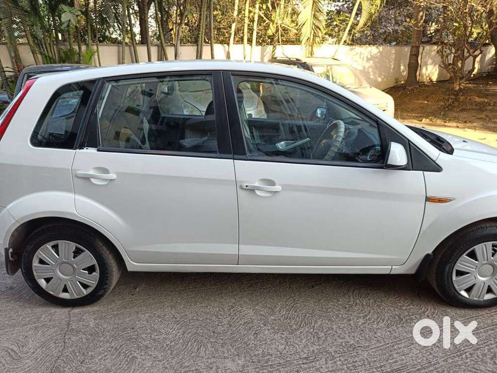 Ford Figo 2010-2012 Petrol Zxi, 2012, Petrol