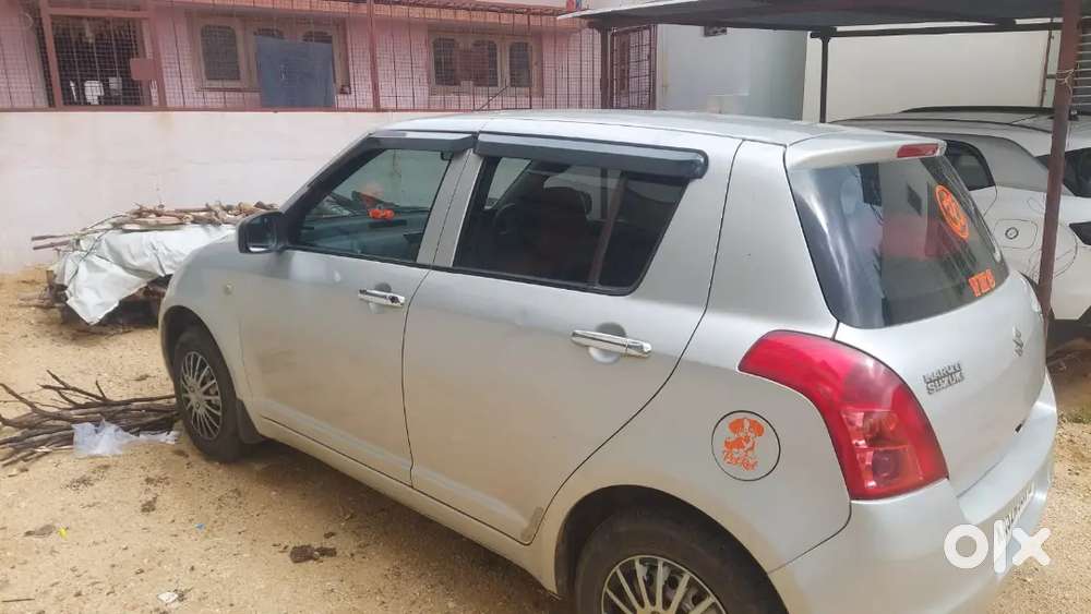 Maruti Suzuki Swift 2010 Petrol Well Maintained. Good Condition.