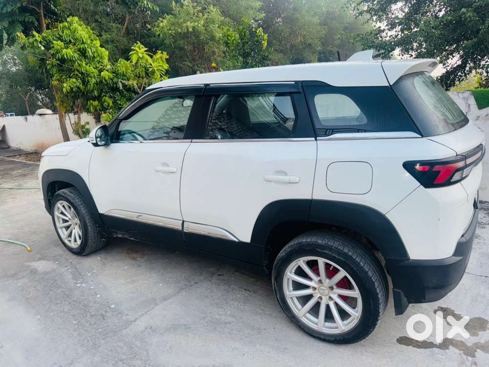 Maruti Suzuki Brezza Petrol 2023