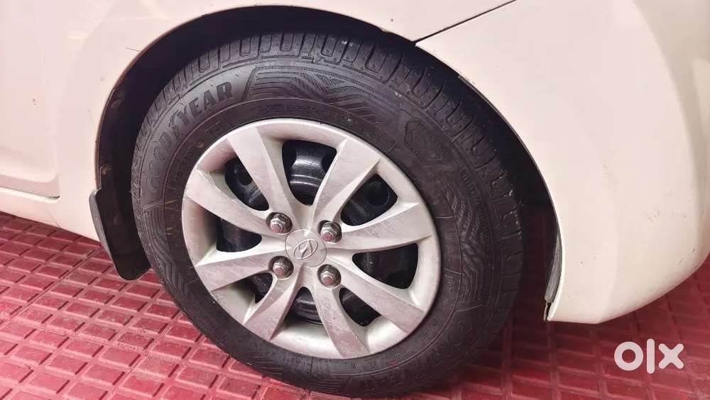 Hyundai Eon Sportz 2011