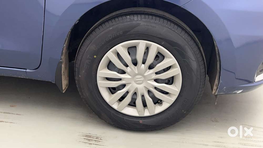 Maruti Suzuki Dzire 1.2 Vxi, 2023, Petrol