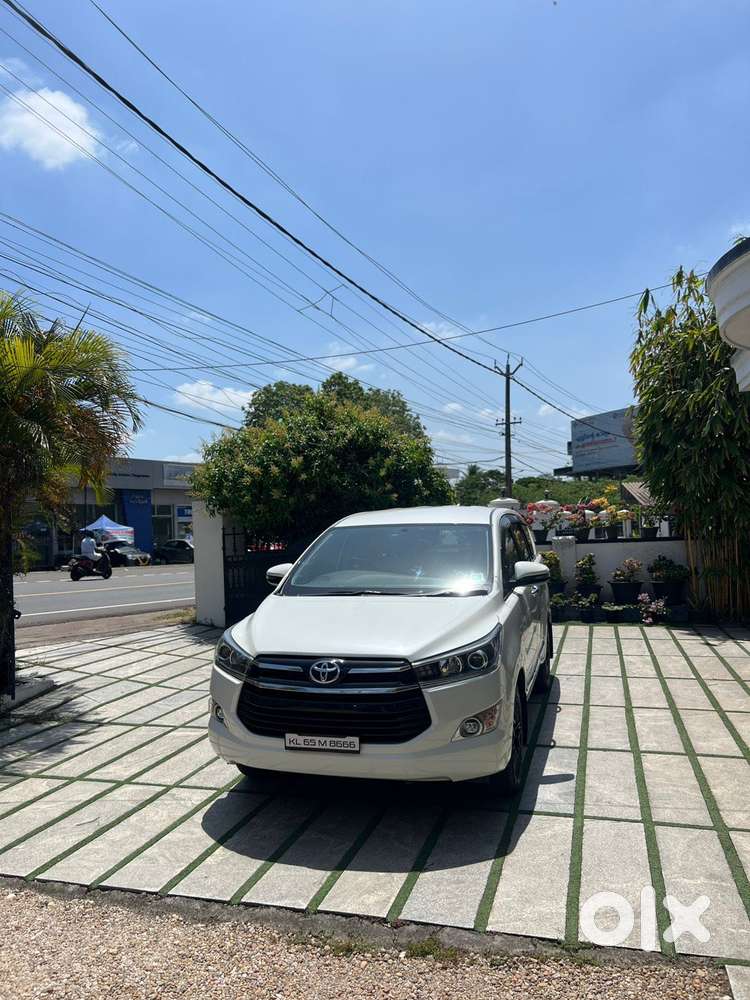 Toyota Innova Crysta 2.4 V 7 Str, 2018, Diesel