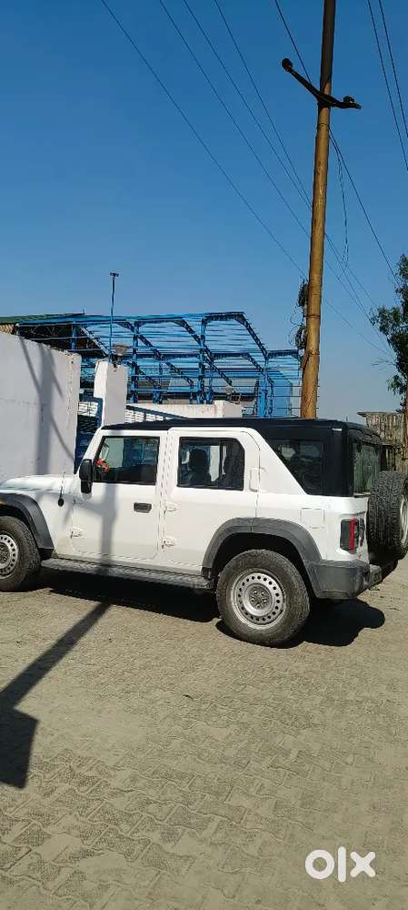 Mahindra Thar Roxx Petrol 2025