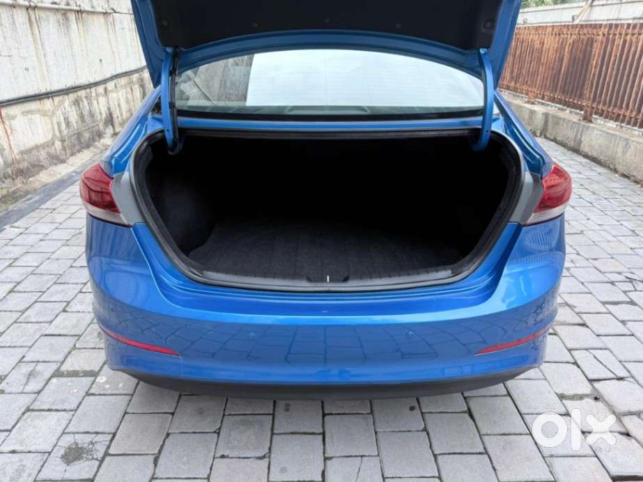 Hyundai Elantra Vtvt S, 2017, Petrol