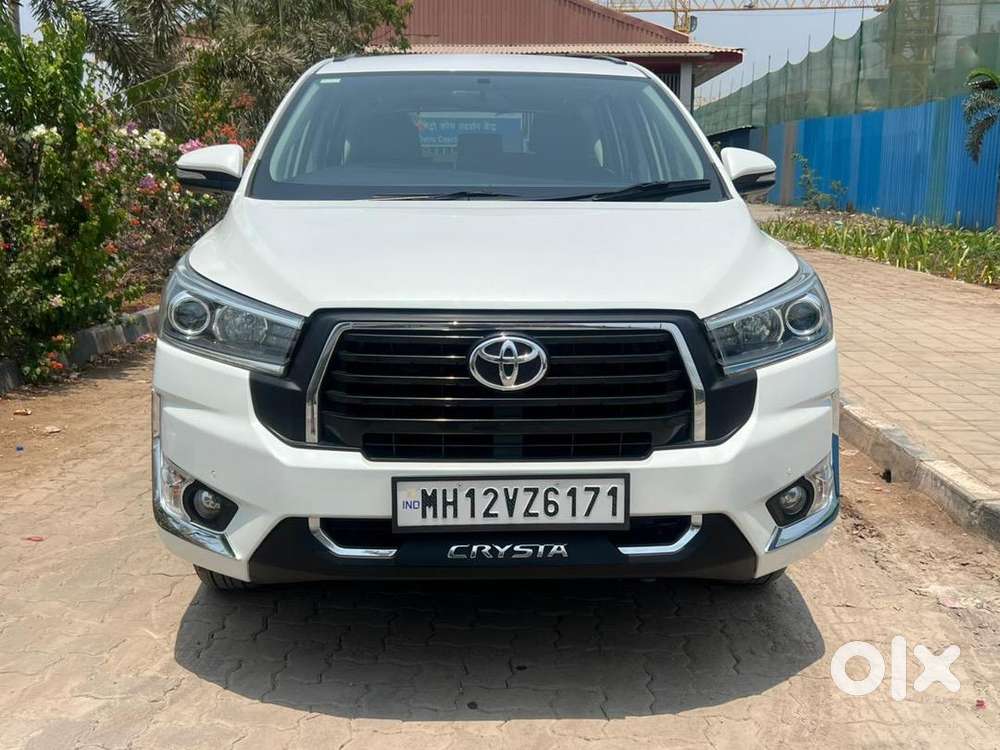 Toyota Innova Crysta 2023 Diesel 27000 Km Driven