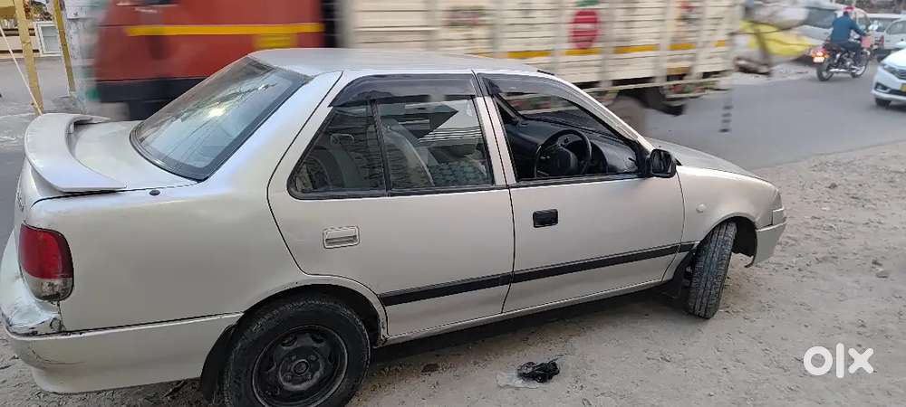 Maruti Suzuki Esteem 2006