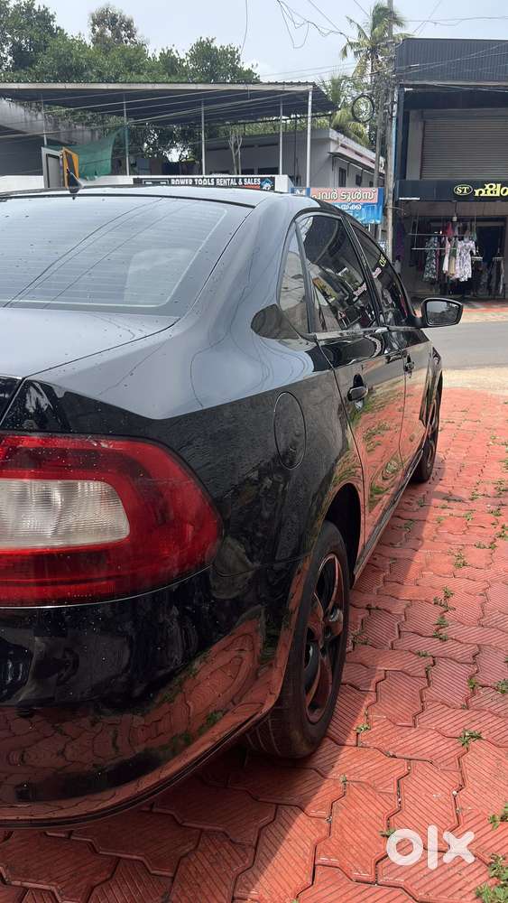 Skoda Rapid 2011-2013 1.6 Tdi Ambition Plus Alloy, 2012, Diesel