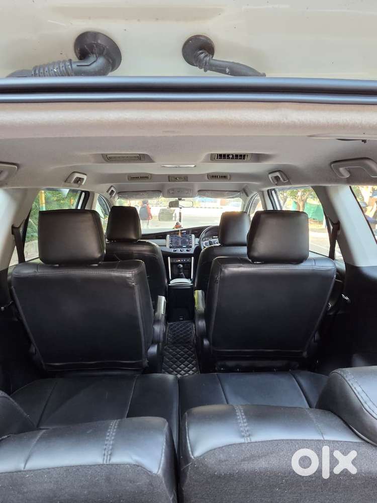 Toyota Innova Crysta 2.4 G Mt, 2022, Diesel