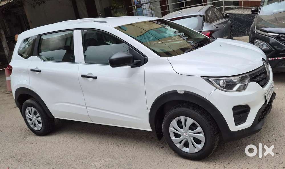 Renault Triber Rxl, 2023, Petrol