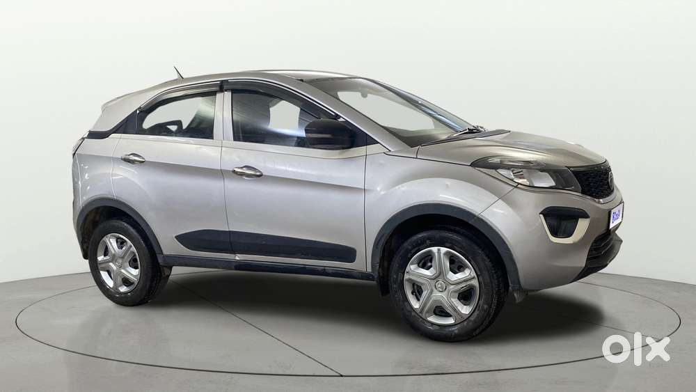 Tata Nexon 1.2 Revotron Xma, 2018, Petrol