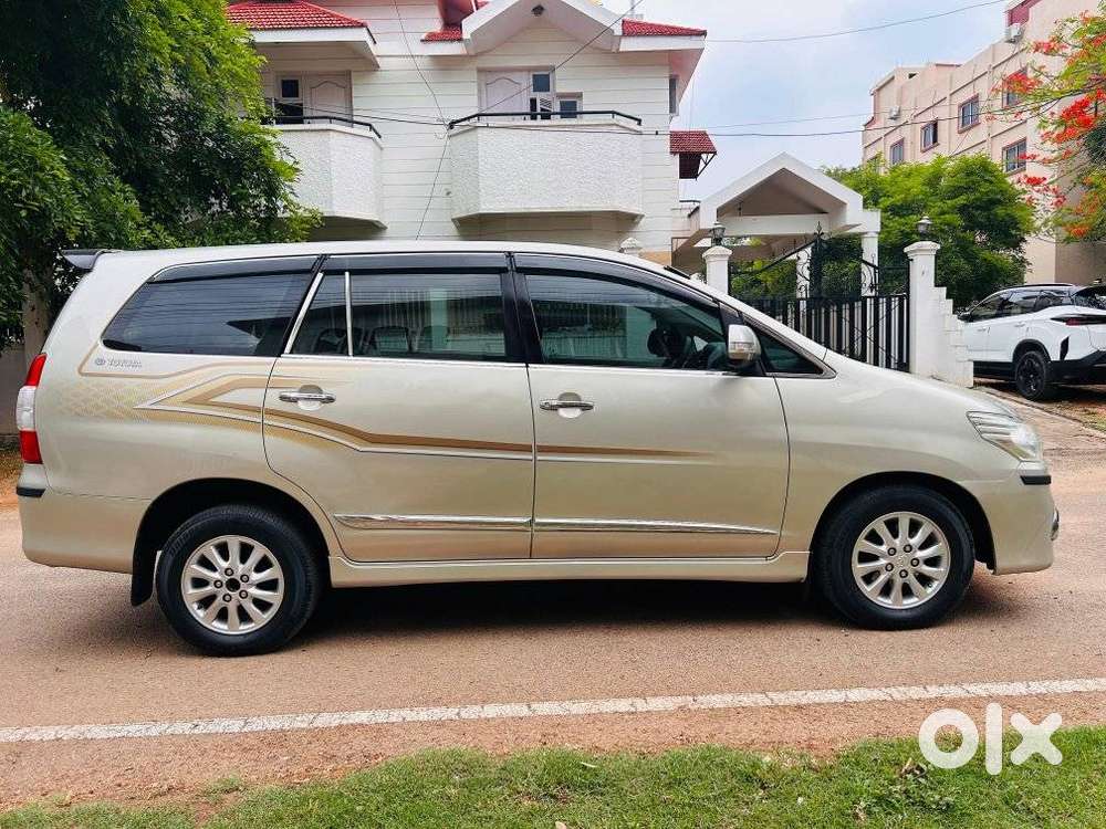 Toyota Innova 2.5 V 7 Str, 2014, Diesel