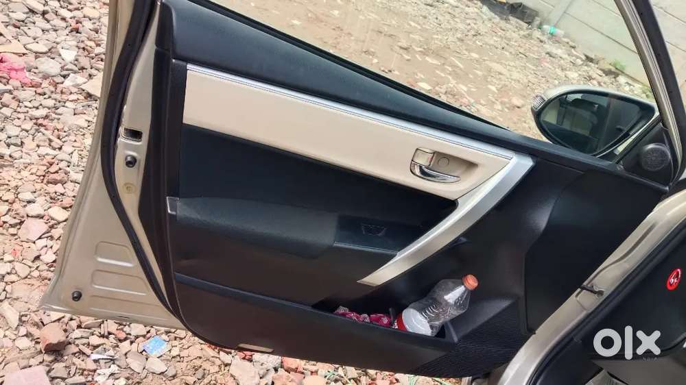 Toyota Corolla Altis 2016