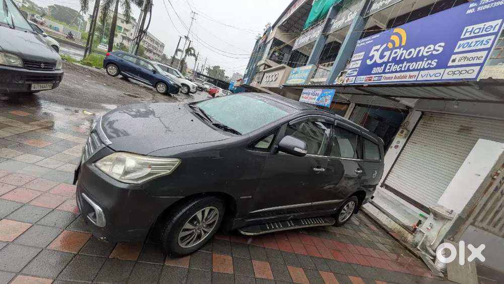 Toyota Innova Diesel 7 Str 2015