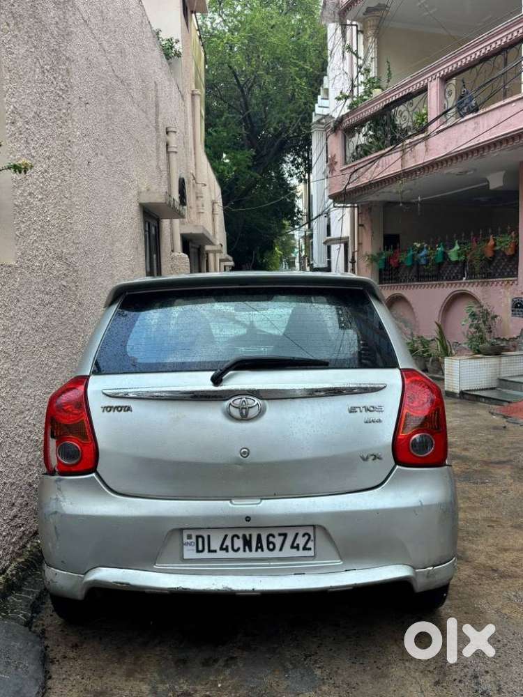 Toyota Etios Liva 1.2 Vx, 2012, Petrol