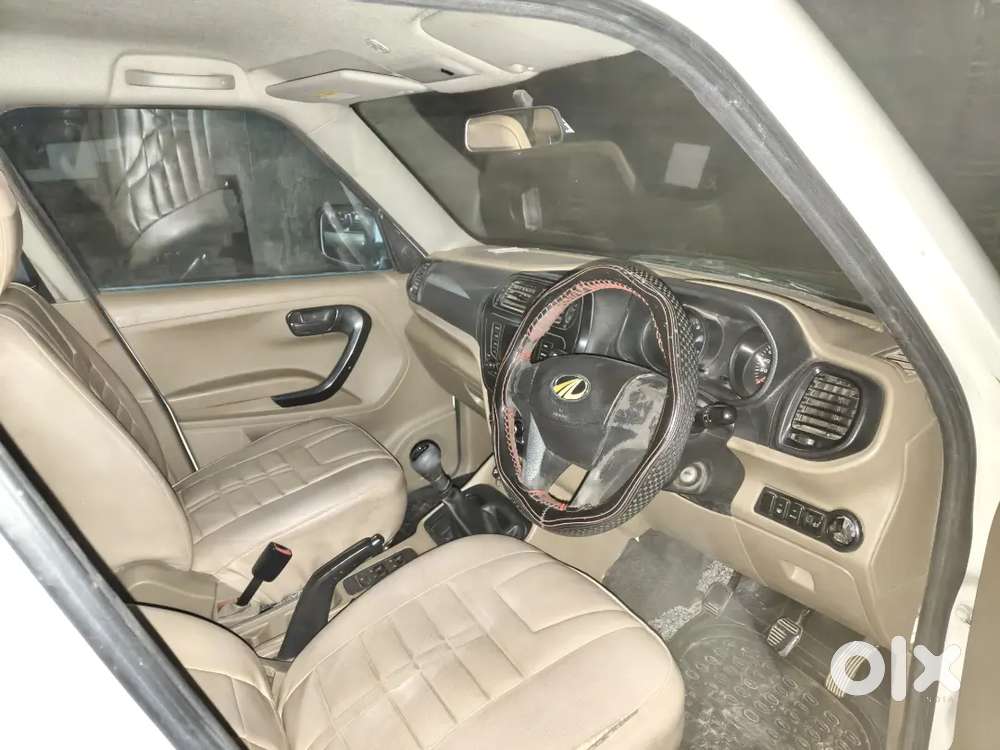Mahindra Tuv300 1 St Owner
