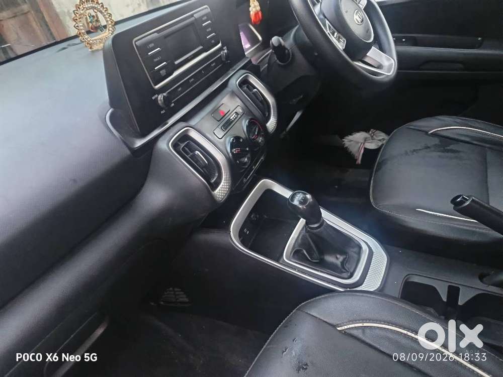 Kia Sonet Petrol 2021