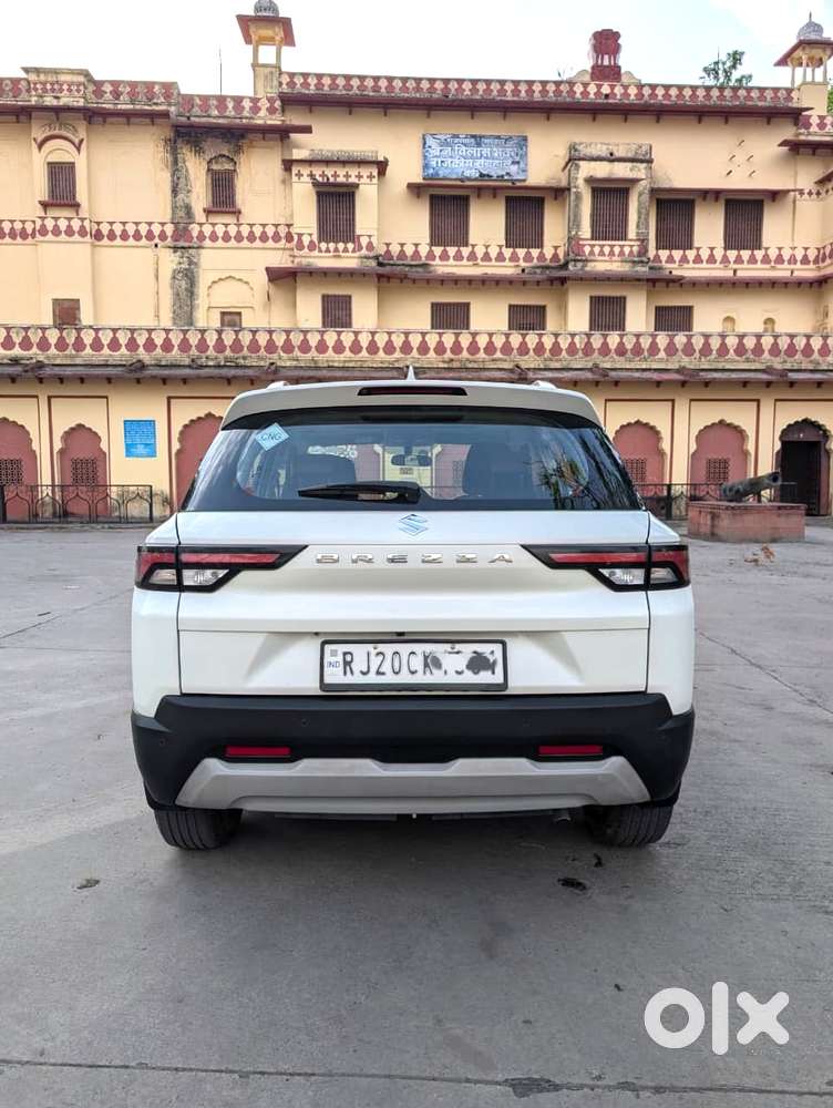 Maruti Suzuki Brezza Zxi S-cng, 2023, Cng & Hybrids