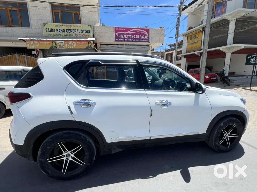 Kia Sonet 2023 Petrol Well Maintained